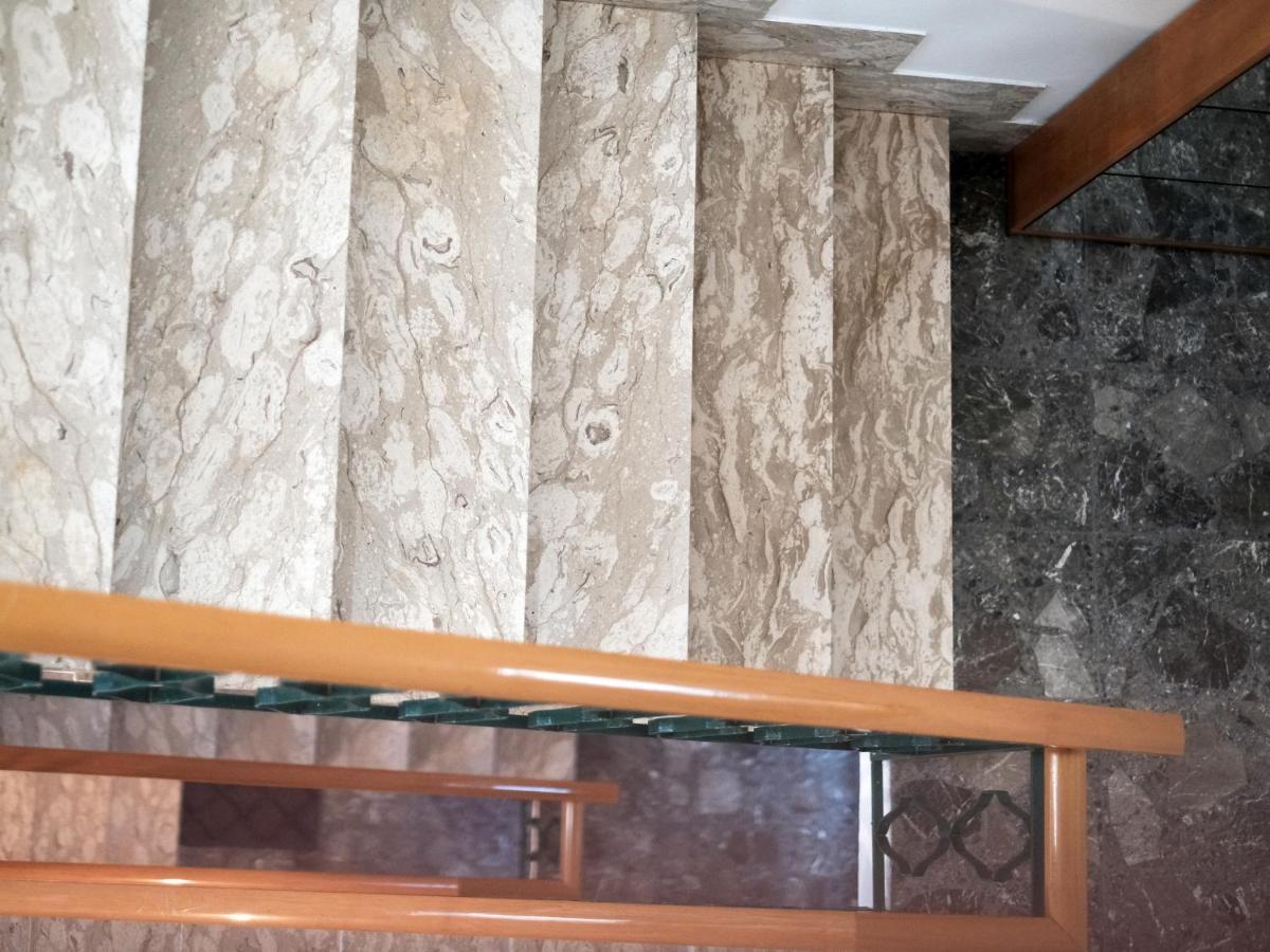 Hotel Oasi 83 San Benedetto del Tronto Exterior foto