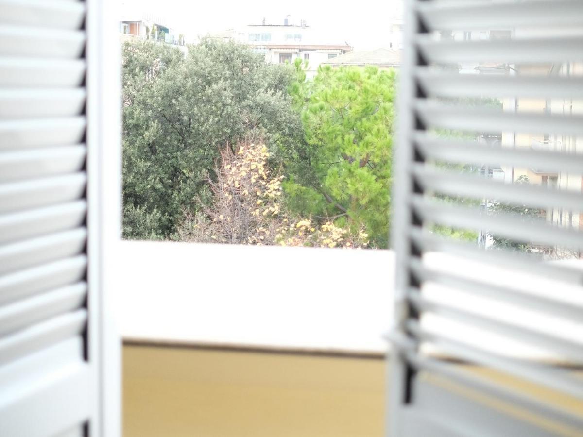Hotel Oasi 83 San Benedetto del Tronto Exterior foto